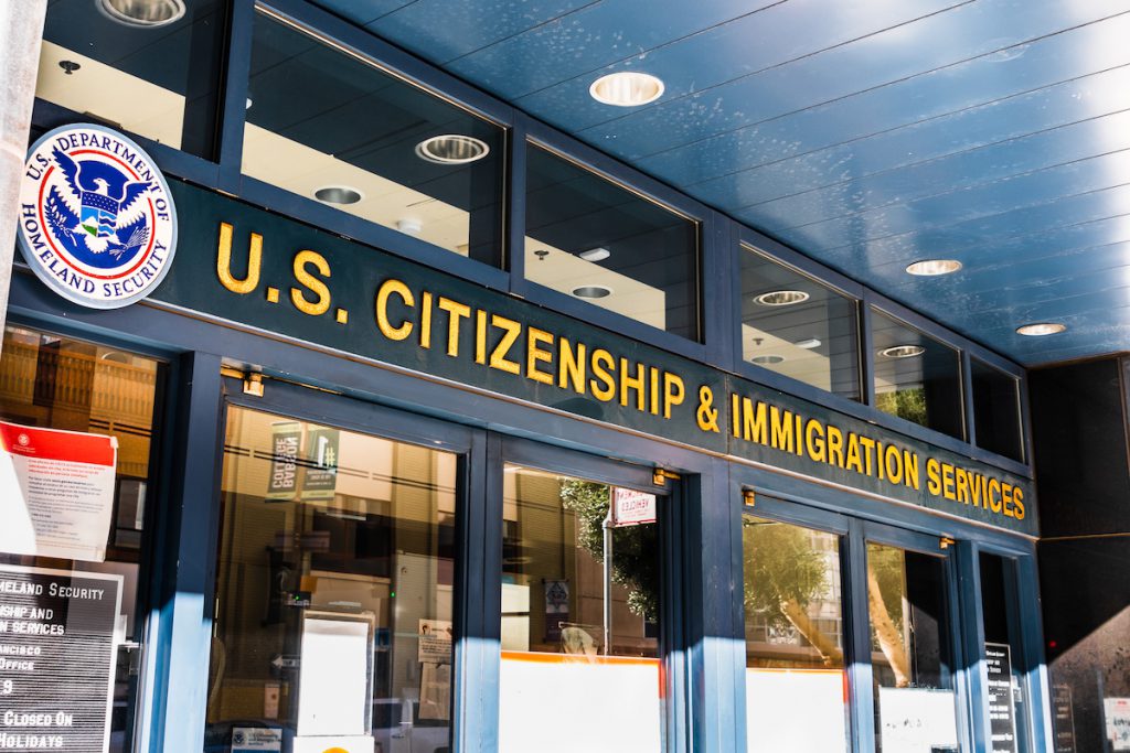 Nuevas tarifas USCIS a partir del 1 de abril de 2024